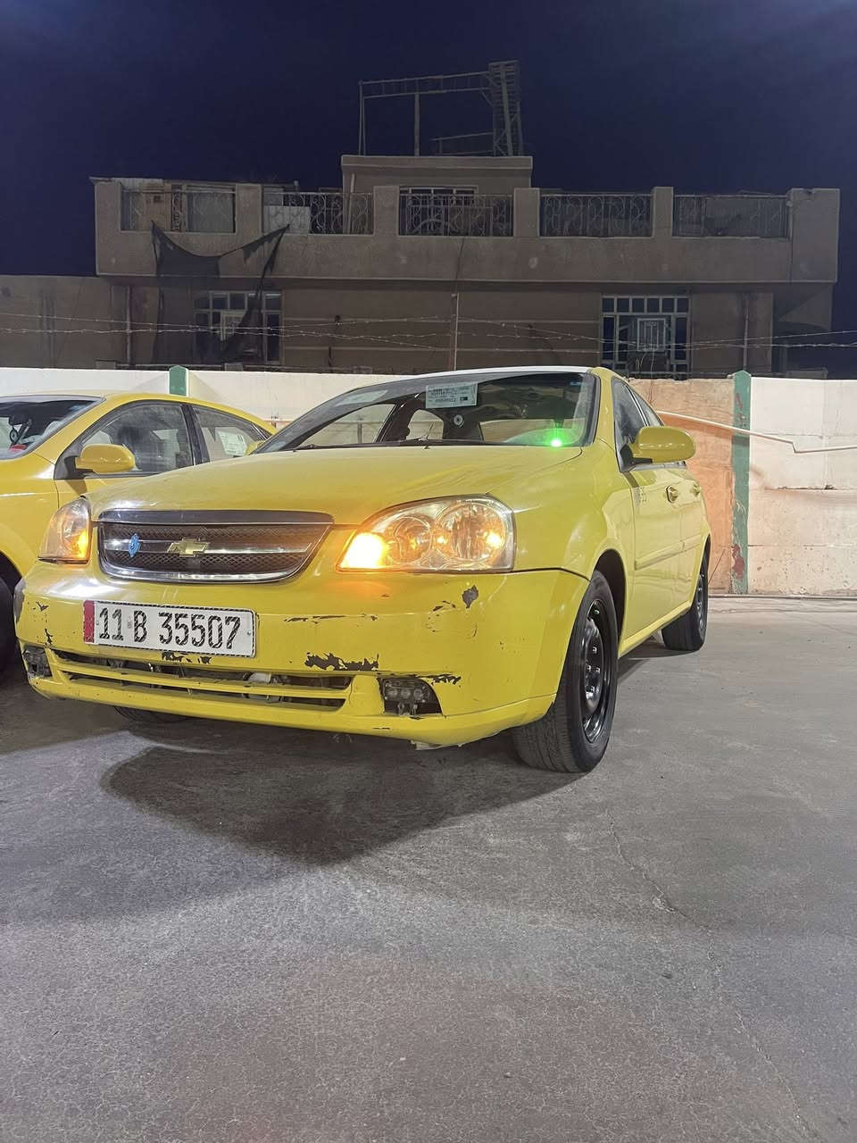 السلام عليكم اوبترا 2011 شركه عامه خليجي دوشمه شاشه ادامه نوزلات بلكات  حداديتها نظيفه  بيها جاملغ صدر وطخه خفيفه  كد شبر بلجاملغ الخلفي  مبينه بلصور رقم بغداد مكان السياره حي اور ***********
