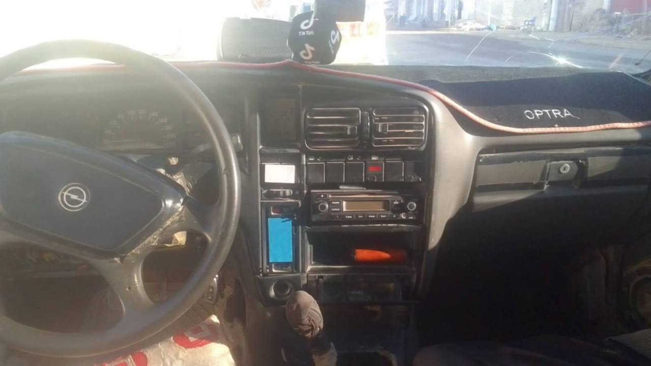 السلام عليكم اوبل للبيع محرك وكير شرط شقاله نكره. مراوس  السعر 750 وبيه مجال ***********
