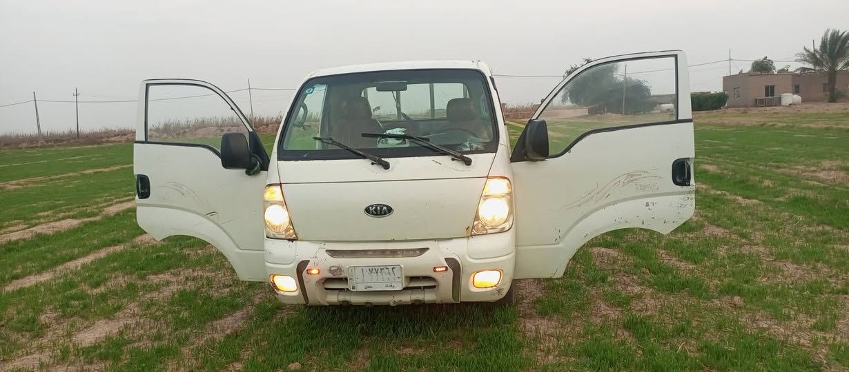 السلام عليكم 
 مكلف بل نشر.... كيه حمل 2006 رقم بغداد تحويل ثاني يوم 

محرك وكير و اكسن مكفولات
شاصي مكفولل.. رقم شاصي واضح 
السعر 85  وبيه مجال 
***********
مكاني واسط، ناحية سيد الشهداء  شارع 20
