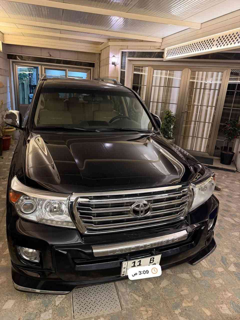 سلام عليكم لاندكروز فطيم 2012 بدون صبغ
مواصفات معروفه كشن كهرباء 3 دكم و8ايرباك وباقي لمواصفات معروفه فول 1/1
مكفوله من الصبغ والتبديل والفتح فقط بارد مكانين 3 صغار 
رقم بغداد الجديد باسمي هزه جديده 
كير محرك مكفول ادامه كامله منضومه وقود فيول بم وفلاتر مال شركه  سياره حلوه ومرتبه 
السعر33الف $
***********
عنون بغداد حي الخضراء
