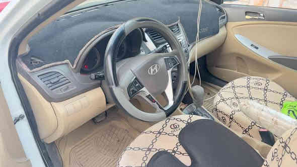 للبيع
اكسنت خليجي موديل 2012
محرك 1600 
سياره مواصفات معروفه فوللل عده فتحه 
وين كب 
تحكمات استيرن 
اشاير مري
حساسات
سياره بسمي تحويل مباشرر 
محرك مكفول
كير بي كنترول فقط 
السياره بيها فقط الي موضح بل سونار
رقم ديالى الجديد انكليزي 
العنوان ديالى سراجق 
‏‪***********‬‏
السعر 95 وبيهه مجال حك الجيه
