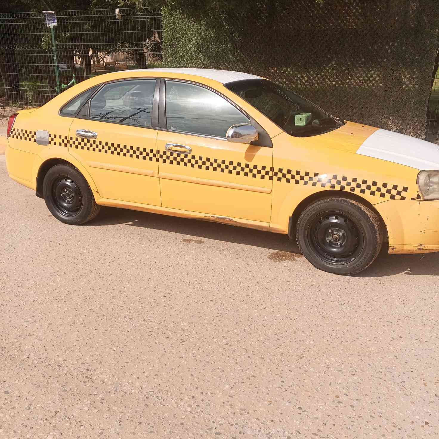 سلام عليكم رمضان كريم السيارة 2010كيرعادالسياره بسمي السيارة مصفرهيه محرك جديد كيرنضيف السيارة محولبه قماره وبنيد السيارة حداديه جديده ويل 15 والسعر55وبيه مجال بسيط اكوطخه بالباب خلف السايق مكان السيارة ديوانية ما متواجد هنا اتصل ع هذا الرقم وبالخدمة‏‪***********
