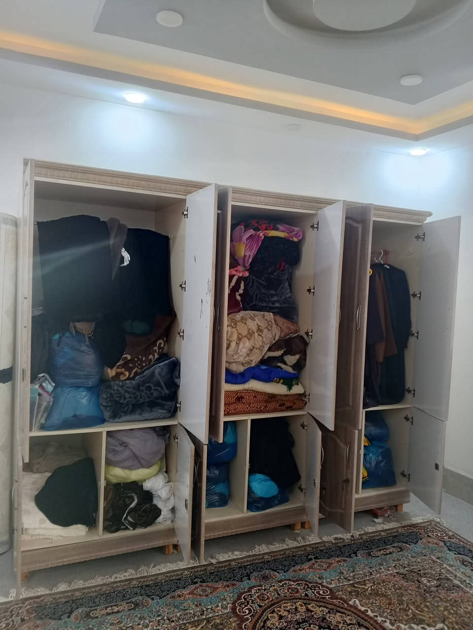 معرەزیکی 3مەتر دەستکرد لۆک بۆفرۆشتن 220هەزار
***********
