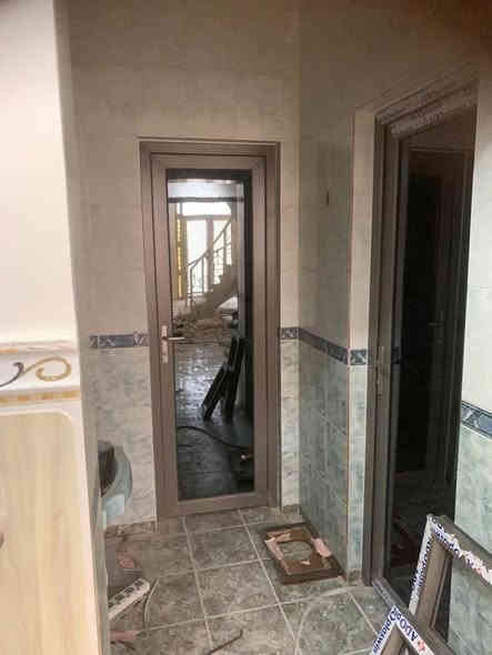 ابواب وشبابيك pvc تركي الاصلي (الضمان مفتوح)
ملاحظة مهمه ( محشي حديد كامل شرط ) واذا تريد جام هم نشتغل جام يعني متحير تثبت الشبابيك ويثبت الجام وياها
عازل صوت والماء والاتربه
والاسعار مناسبة جدآ جدآ تبدأ الابواب الابيض من سعر ((125))الف
والامتار من سعر ((38 الف ))للمتر مربع  الابيض واذا مع الجام 48الف
والالوان اسعارها 55 الف 
محجر درج (بجميع الانواع والموديلات)

موقعنا (تقاطع القدس)
الاسعار تشمل النقل والتثبيت
الاتصال + واتساب
***********
