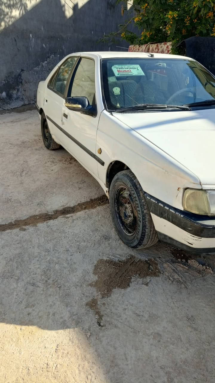 بيجو  405 جاهزه بس فقط ضربه ستوته  شاملغ الايمن.  السعر  ،38 مع المجال.     ***********
