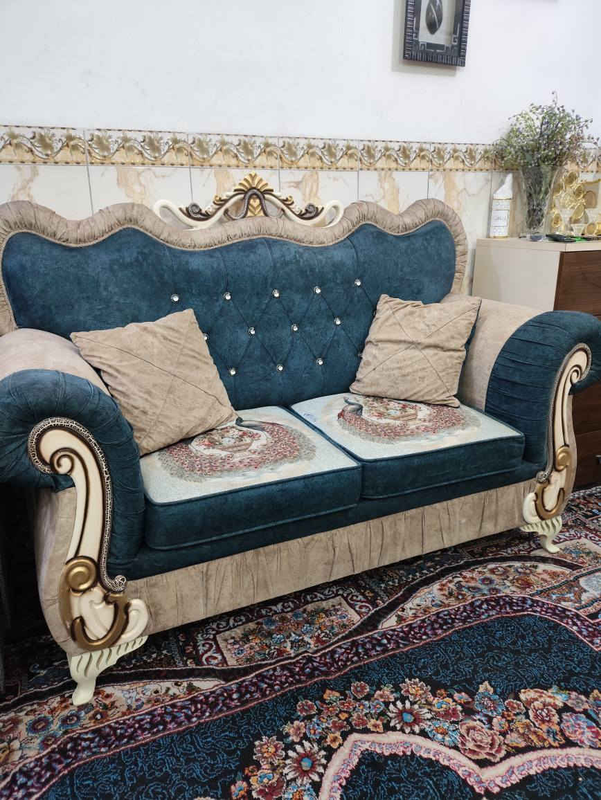 للبيع 🔥
تخم قنفات ملكي 10 مقاعد 👑🛋️
فخم ومرتب يليق بالبيت الراقي ✨

نظيف جدًا جدًا 💯
ما بي أي عيب أبدًا ✔️
نسبة النظافة 99%

🎨 اللون: بيجي ويا أزرق – لون هادئ وراقي
💎 شغل توصاه درجة أولى وثقيل يتحمل

💰 السعر: 375 ألف وبي مجال بسيط للجادين

📍 بغداد – حي الجامعة، نهاية شارع المصرف قرب الجمعية
📞 للاستفسار: *********** بغداد, العراق
