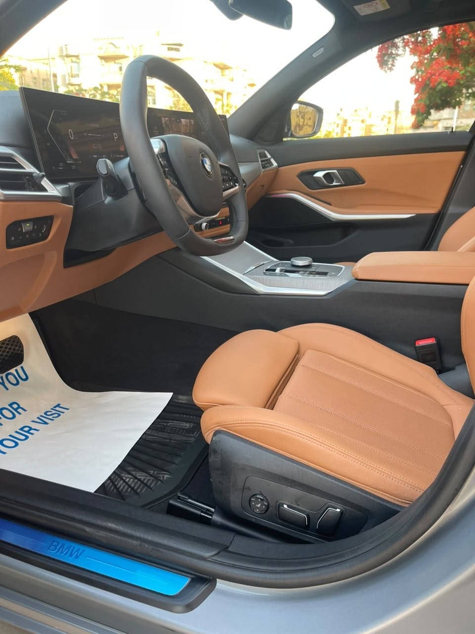 Bmw 320i 2026
19,000km

• Electric Seats 
• ⁠Memory Seats 
• ⁠Sunroof 
• ⁠LED HEADLIGHTS 
• ⁠Ambient lighting 
• ⁠Apple Car play & Android auto
متاح تقسيط باقل فايدة واطول فترة سداد 
call-01006778874


**إذا كنت صاحب هذا الإعلان وتريد حذفه لأي سبب، رجاءا أرسل رسالة إلى الدعم الفني**