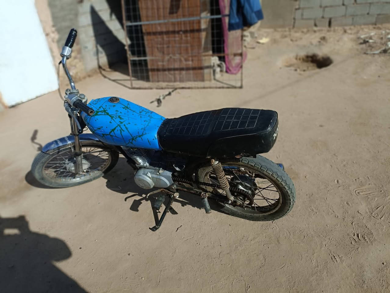 سلام عليكم دراجات اربعه كير مال شغل
نضيفات محرك ارشه بچيس  سمائيه 175
وزركه 225 وبيه مجال مكان طريق كربلاء نجف عامود 685 
رقم العاتف ***********
