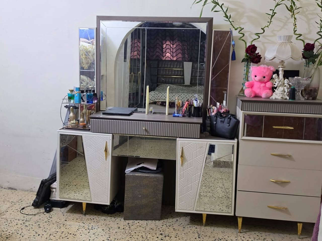من رخصة المسؤول عندي غراض للبيع في المحموديه


**إذا كنت صاحب هذا الإعلان وتريد حذفه لأي سبب، رجاءا أرسل رسالة إلى الدعم الفني**