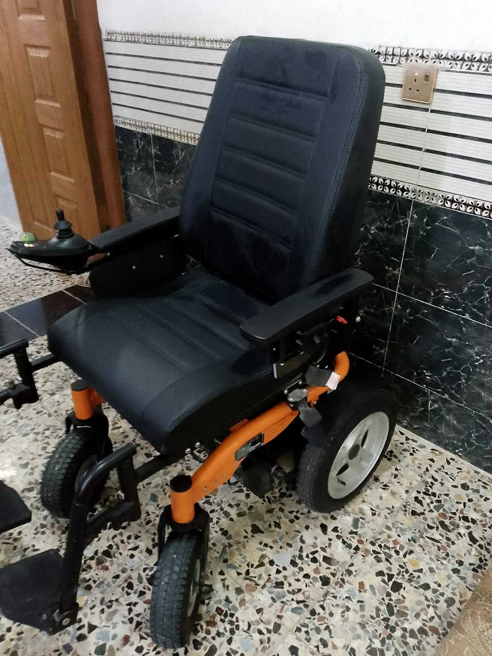 السلام عليكم عربانة على الشحن استعمال قليل جدآ للبيع ب700وبيهه مجال


**إذا كنت صاحب هذا الإعلان وتريد حذفه لأي سبب، رجاءا أرسل رسالة إلى الدعم الفني**