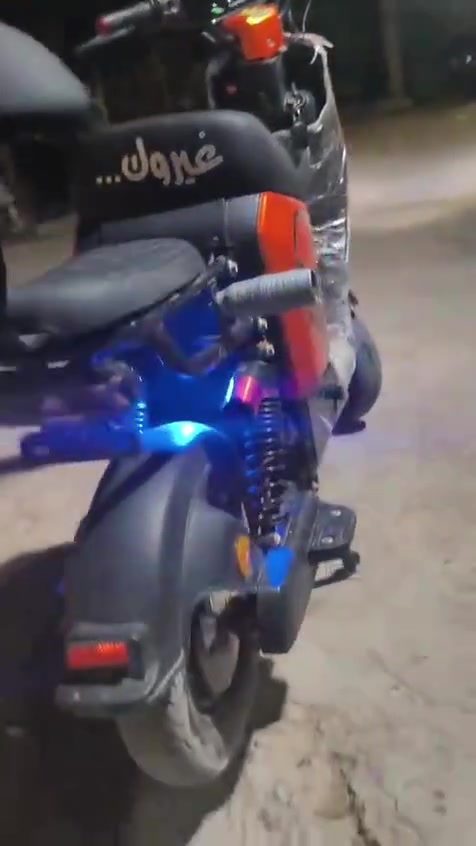 سلام عليكم دراجه R9 للبيع ب350 وبيها مجال للشراي عنواني البصره ابو الخصيب رقمي ***********

