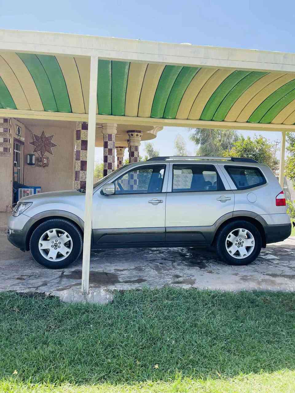 السلام عليكم
مهافي للبيع ٢٠٠٩ خليجية فول مواصفات ١/١
رقم بغداد 
السياره بيها فقط بنيد صبغ شرط لا لغود لا شواصي لا بجم ولا كلشي البنيد مصبوغ فقط  والباب الوره السايق بيه كلير لان صاير بيه جراد والباقي مكفول من كلشي 
سعرها ١٢٠ وبيها مجال قليل
***********
