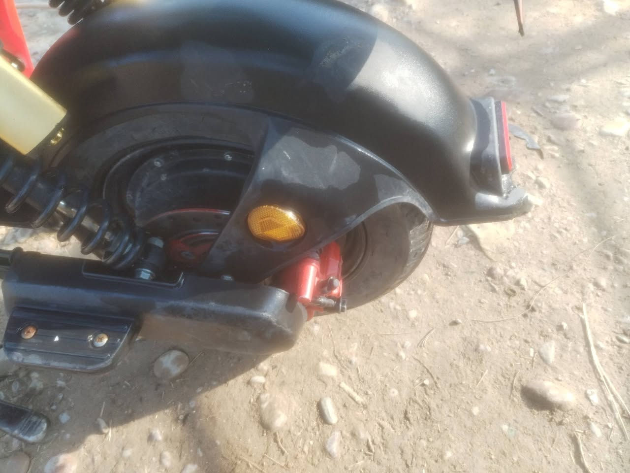 ماطور R9البيع ماشي 3000 السعر 475  وبيه مجال رقم ***********
