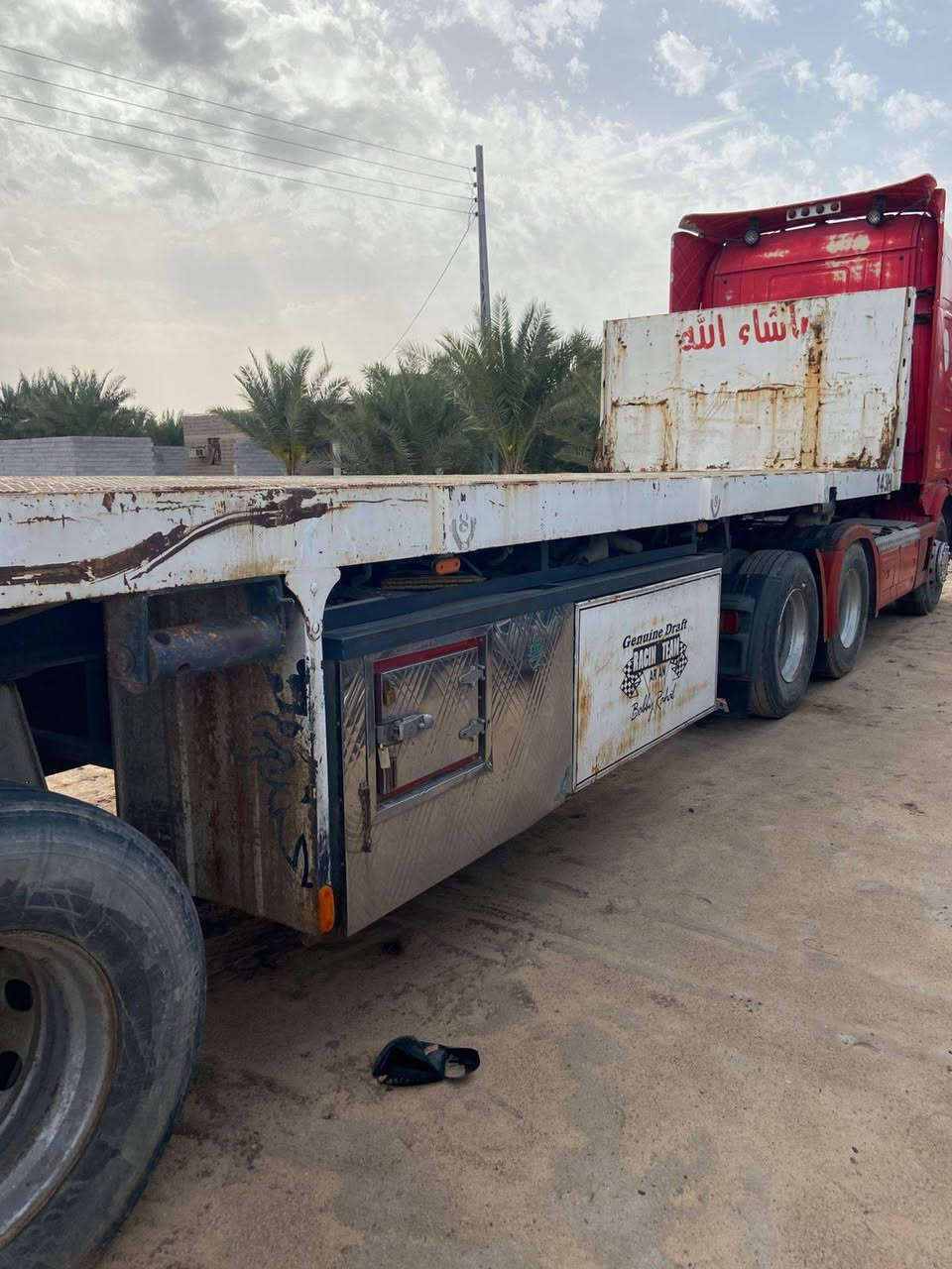 عربانه للبيع 3 دناكير المانيه جاهزه للعمل ما ناقصها شي بيها قفالات حاويه طول 12 ونص
السعر : 90 وبيها مجال 
رقم الموبايل / ***********
واتساب / ***********
