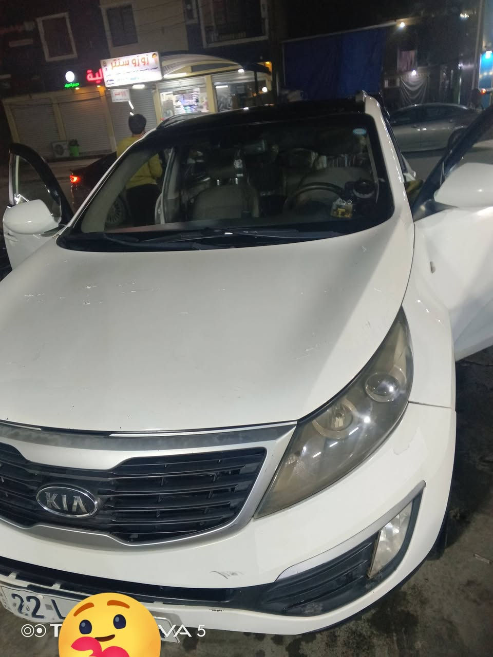 نقد وترهم قصد حسب الاتفاق 

سبورتج 2011خليجي مكفول من الصبغ ولضربة 
بس بيهة بارد قليل مال رصعات بس
محرك 2000دوش كير محرك كشر مكفول شرط التحويل 
السعرالنقد  135 مجال حك الجية 

***********
