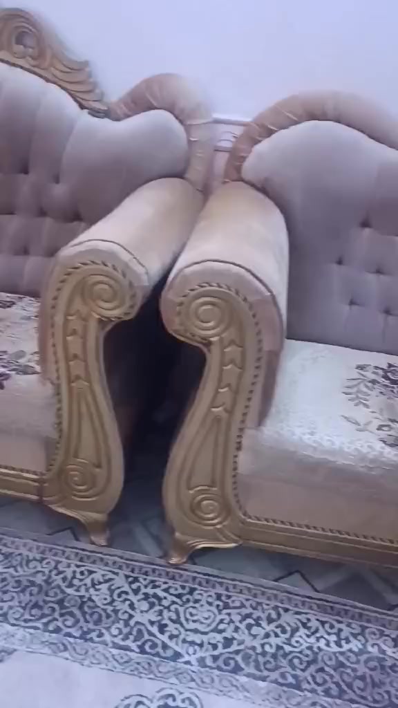 سلام عليكم تخم كدام عينك 
لبيع اسعر 325 بيه مجال قليل


**إذا كنت صاحب هذا الإعلان وتريد حذفه لأي سبب، رجاءا أرسل رسالة إلى الدعم الفني**