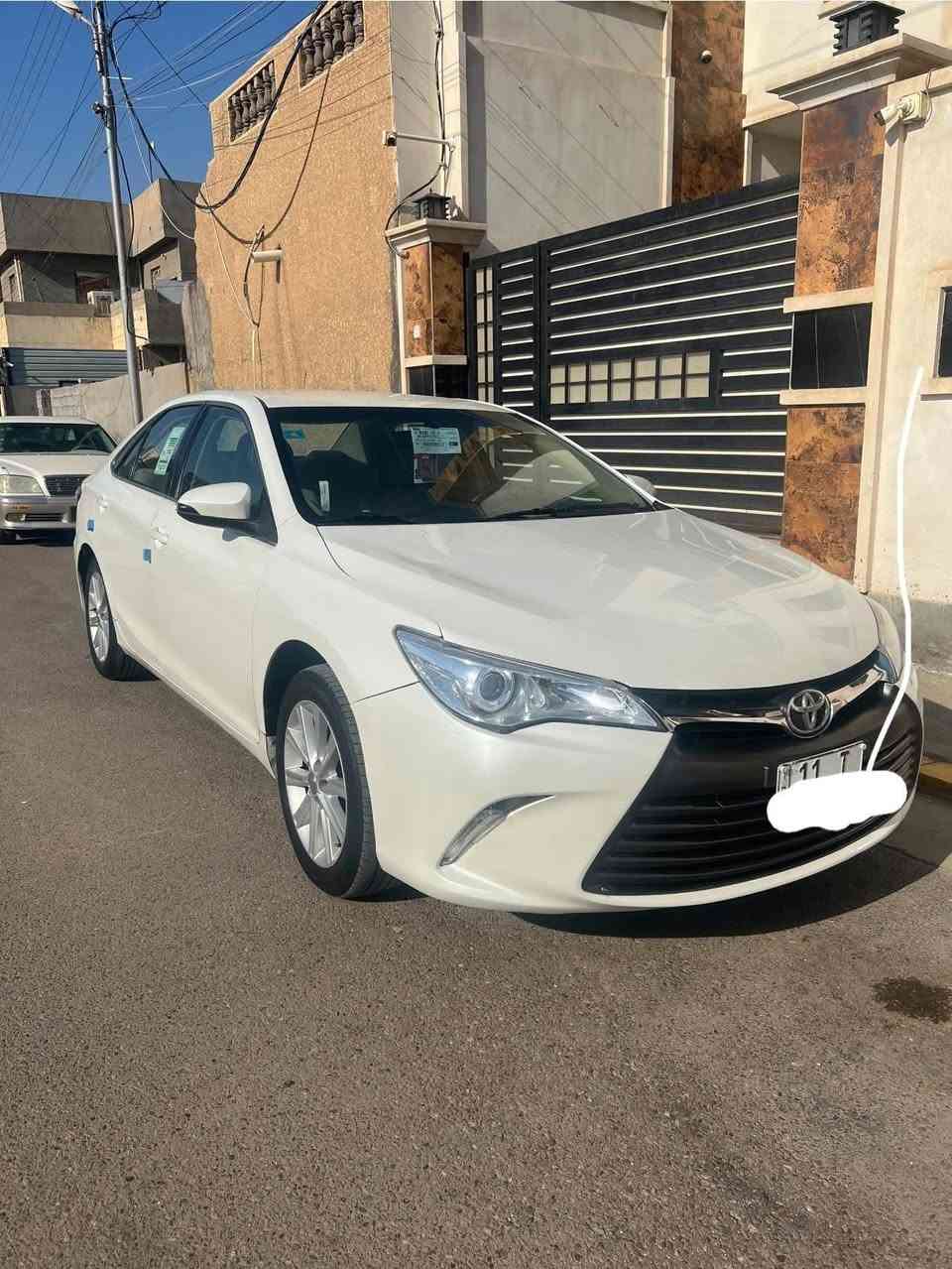 كامري 2016 خليجي رقم بغداد جديد ماشيه 97 مكفوله من الصبغ والضربه مواصفات عاديه تحكم ستيرن كروز سرعه قطعتين تبريد حساس 
مكانه فلوجه
السعر 177 بيه مجال
***********
