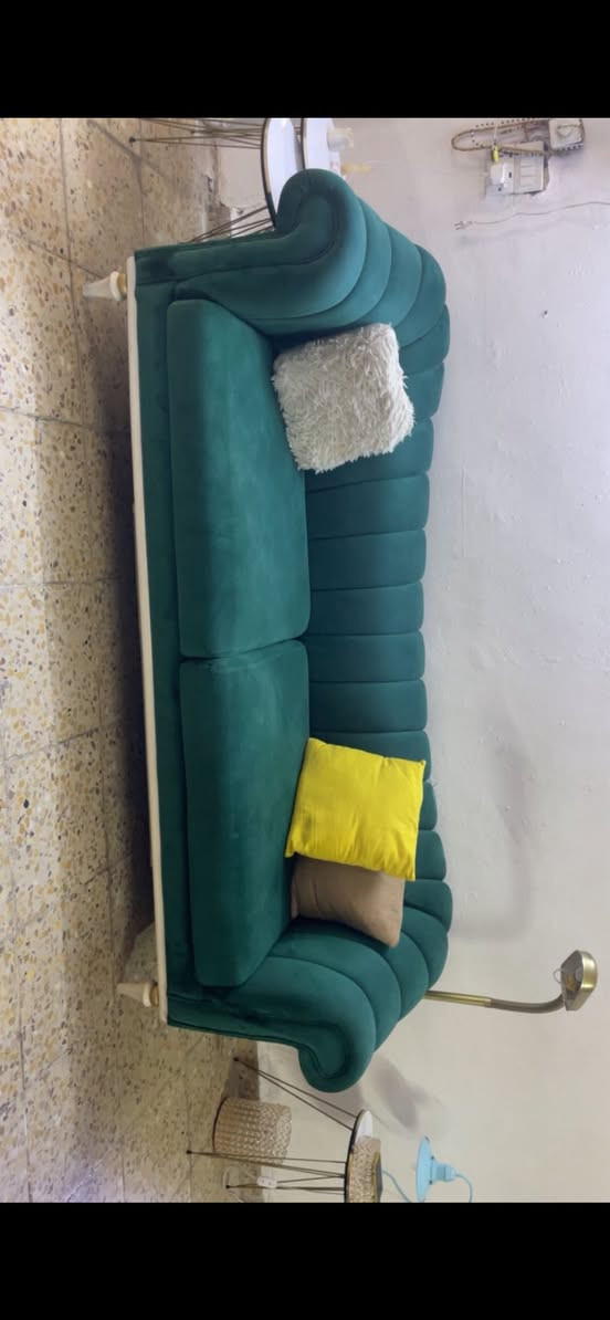 سلام عليكم للبيع تخم وطبلات مكاني بـغداد الاعلام مابي كسر وشك السعر 525 وخادم للطيبين ***********
