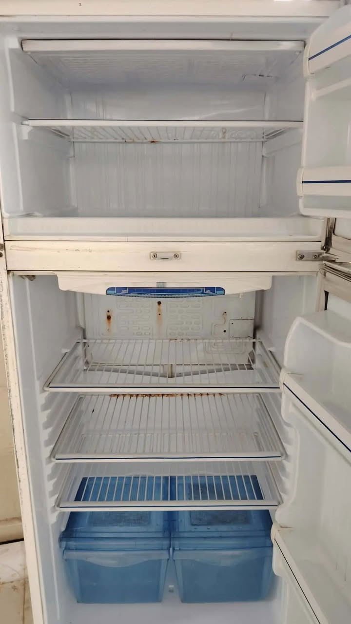 ثلاجة كونكورد شغالة 
السعر 150 ألف وبي مجال للشراي 
حله بكرلي


**إذا كنت صاحب هذا الإعلان وتريد حذفه لأي سبب، رجاءا أرسل رسالة إلى الدعم الفني**