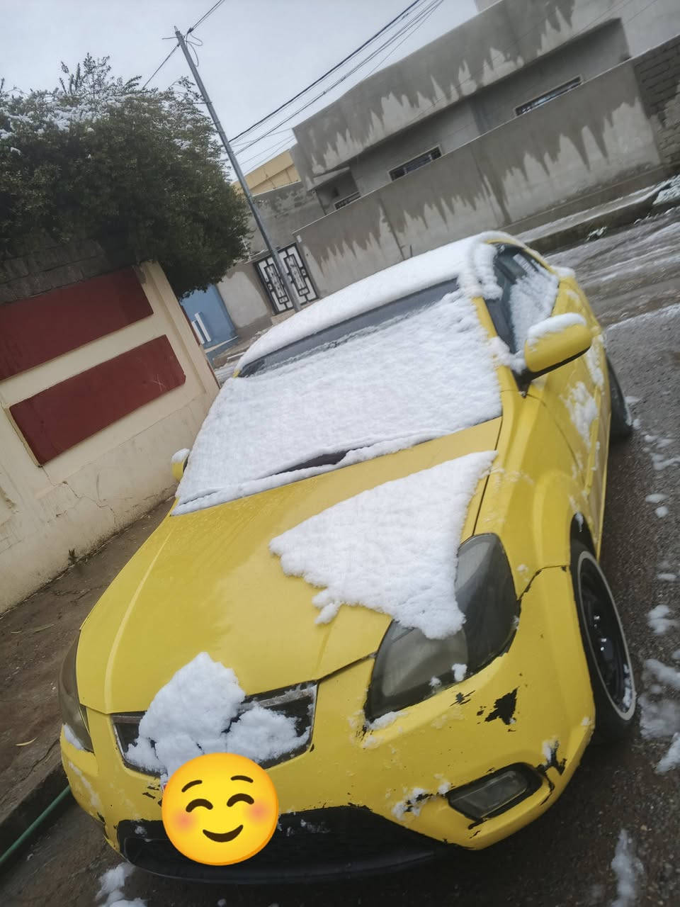 السلام عليكم تكسي ريو موديل 11 محرك 16 بلادي للبيع رقم نينوى احمر الأرقام تنزل من سعرها أو اذا يريد الشراي اني اكملها هم حاضر وكلشي موضح بالصور وشرط التحويل هيئة وغرامات صفر وهذا رقمي هم ***********
