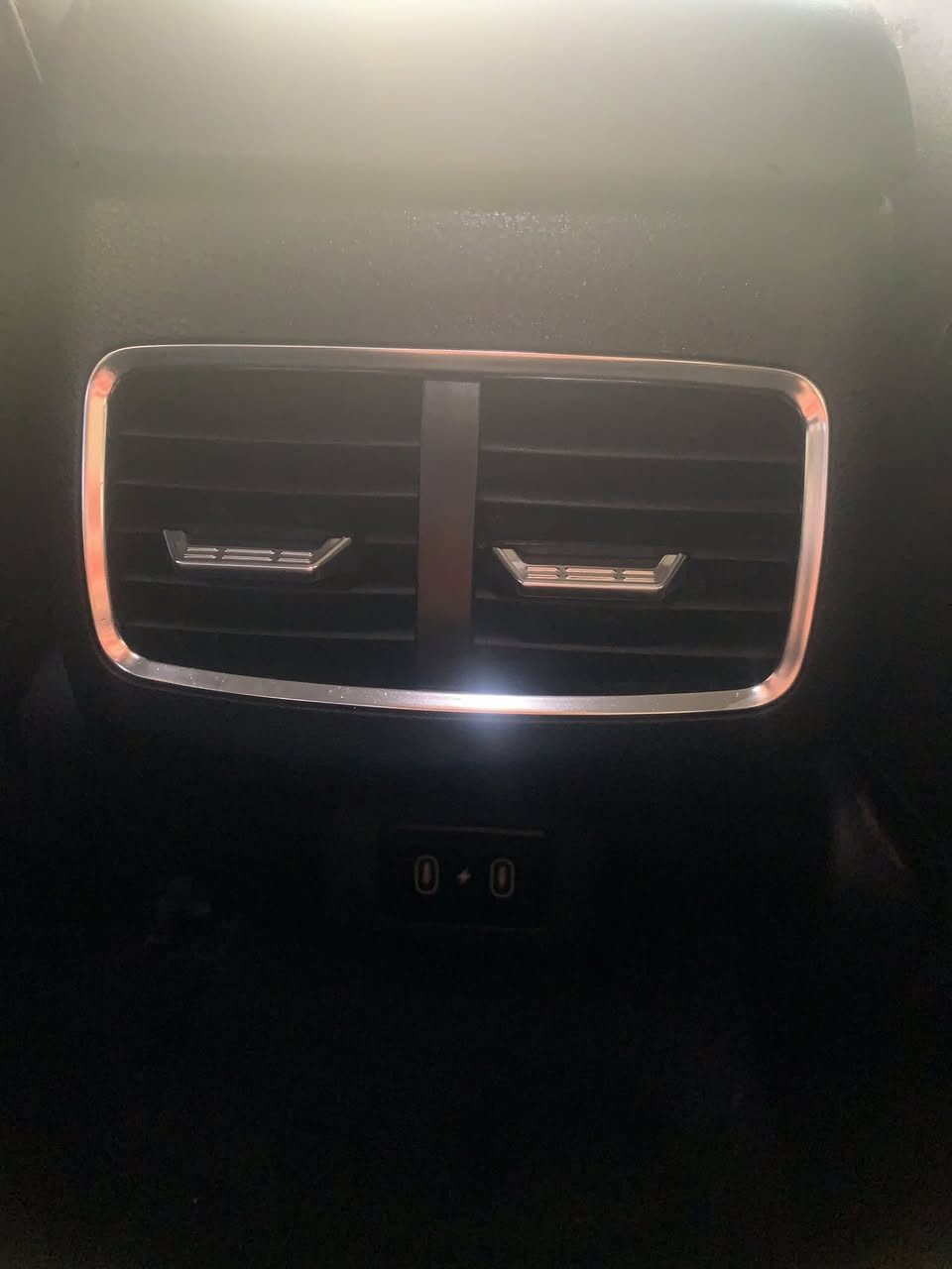 سلام عليكم سوناتا موديل ٢٥ هايبرد الشكل الجديد
الموصفات: 
كشنات جلد 
تبريد خلفي 
كشنات تدفئه 
تشغيل عن بعد 
ستيرن تدفئه 
كار بلي 
نضام صوتي فاخر 
راديو اقمار صناعيه 
مراقبة النقطه العمياء 
كامره خلفيه 
نضام الثبات الاكتروني 
مصابيحLED 
ماسحات مطر اتوماتيك 

السعر: 170 ورقه 

للحجز ولستفسار 
اني مكلف بنشر فرجائن لحد يطبلي على الخاص ***********
