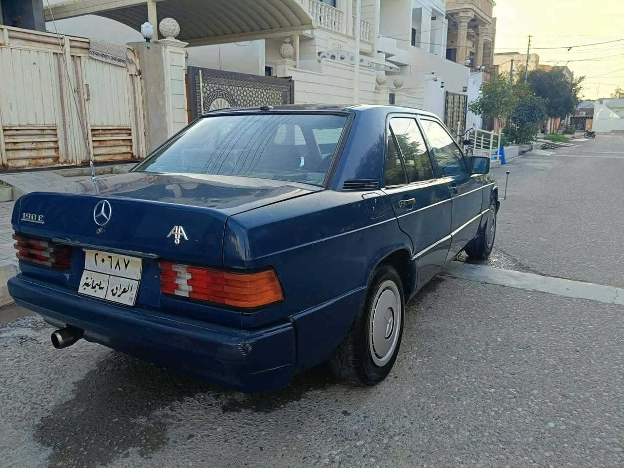 سلام عليكم مرسدس 190كير ومحرك ونجي بشرط صبغ قطعه وحده بيه صدر بشرط رقم سليمانيه سنويه صاقط من 24شرط تحويل سياره خير من الله السعر 40وبي مجال اني مكلف بل نشر***********
