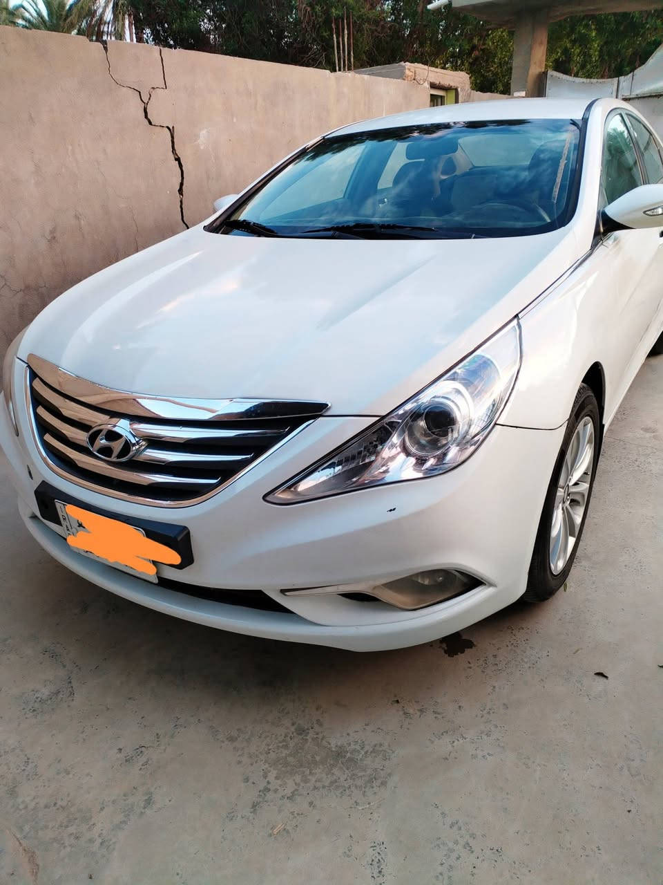 السلام عليكم
سوناتا 2010  رقم بغداد
وارد خليجي محرك 2400 دوش المحرك مكفول كفالة عامه
بيها بس البنيد وكعت علي بلوكه وبدلتة بأيدي  غير هذا كلشي مابيها 
مكفوله من كل حادث سياره نضيفه 
سعر125 مكاني بابل-حله ***********
