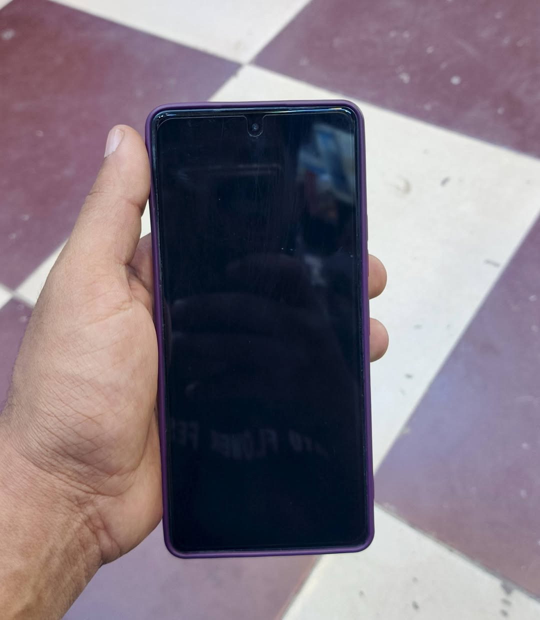 السلام عليكم تكنو بوفا 6 برو 5g جهاز كامل مواصفات العاب مثل ببجي فول90  فريم وقابل للزيادة بالتحديثات الجاية  واستخدام شخصي وتصفح (شحن سريع75 واط) ( مستعمل استعمال خفيف اقل السنة) مبدل شاشة وكالة واصلية (ملحقات كارتون وكفر) 
المواصفات 
ـــــــــــــــــــــــــــــــــــــــ
6.78 بوصة - 120 هرتز - AMOLED
الذاكرة
256 جيجابايت
الرام
12 + 24 جيجابايت
الكاميرا
108 2 0.3 ميجا بكسل
المعالج
Mediatek Dimensity 6080
البطارية والشحن السريع 6000 مللى أمبير 

السعر 275 الف وبي مجال قليل 
ادخل خاص او راسلني على رقمي واتساب فقط ***********
