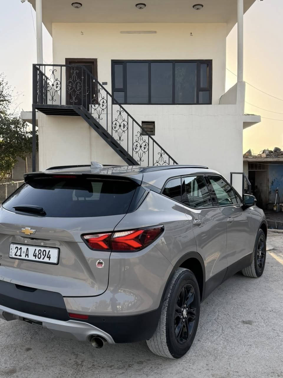 Chevrolet blazer 2021
Lt3

اللوحة: رقم سلیمانی

- حجم المحرك ٤ سلندر ٢٠٠٠ تيربو

 

- بصمة ابواب وتشغيل عن بعد بالريمونت

- بصمات ٤

- رادار امامي جانبي 

- رادر جانبي مانع اجتياز. 

- جنطة كهرباء. 

- الكرسي الامامية كهرباء + تدفئة 

- تبريد خلفي قطعتين 

- تحكم ستيرن جهتين

- سستم صوت متكامل

- هاند بريك بصمة

- تحديد مسار 

- توقف ذاتي 

رقم شاصي/3GNKBDR43MS557135

السعر 205  وبيها مجال

رقم موبایل/***********
***********
