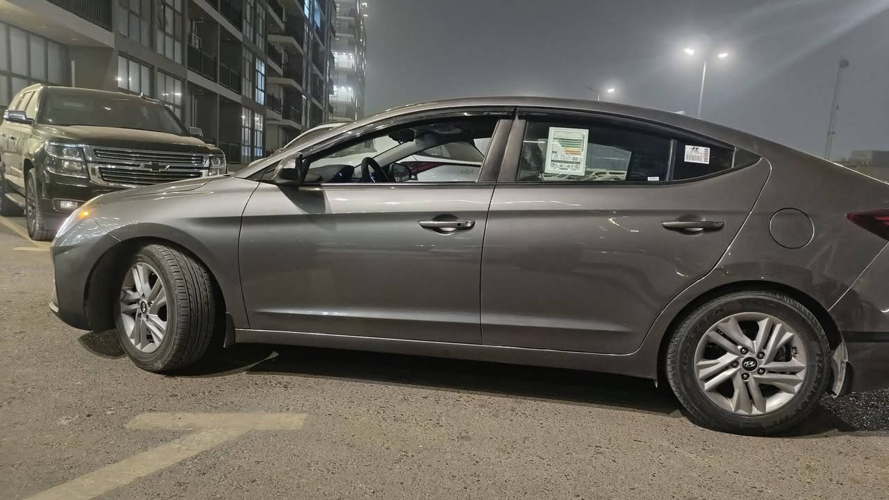 النترا 2020 وارد امريكي للبيع
فول مواصفات 1/1 
بدون ايرباك 
محرك دوش 
رقم بغداد جديد 
هزه جديده 
سيارة بأسمي 
جاهزة من كلشي 
صورة الحادث موجوده  بالمنشور 
السعر 137 ورقة وبيها مجال بسيط
مكان سيارة بغداد حي جهاد 
***********
