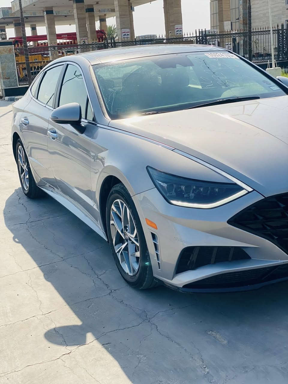 السلام عليكم سوناتا2023سبورت دخول جديد بسمي حره حادثه نص جاملغ خلف السايق وتبديل دعاميه فقط السياره فتحه تحكمات انضمه قياده رادارات سياقه ذاتيه ماشيه ١٧ الف بعده بحاله الوكاله مكاني حله الشراي يتصل وبي خير ويدلل ***********
