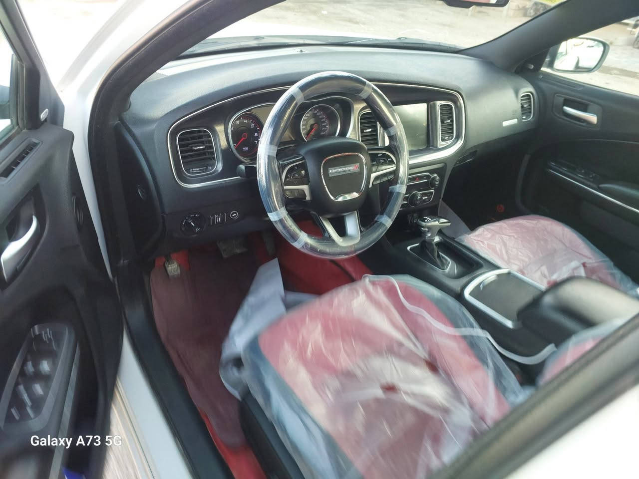 موديل ١٥ كفاله من الحدث بس كارت قليل جاهزه من تاير وصدر امامي خلفيه لايت زنون سعر ١٨٥ ت *********** مكاني العماره
