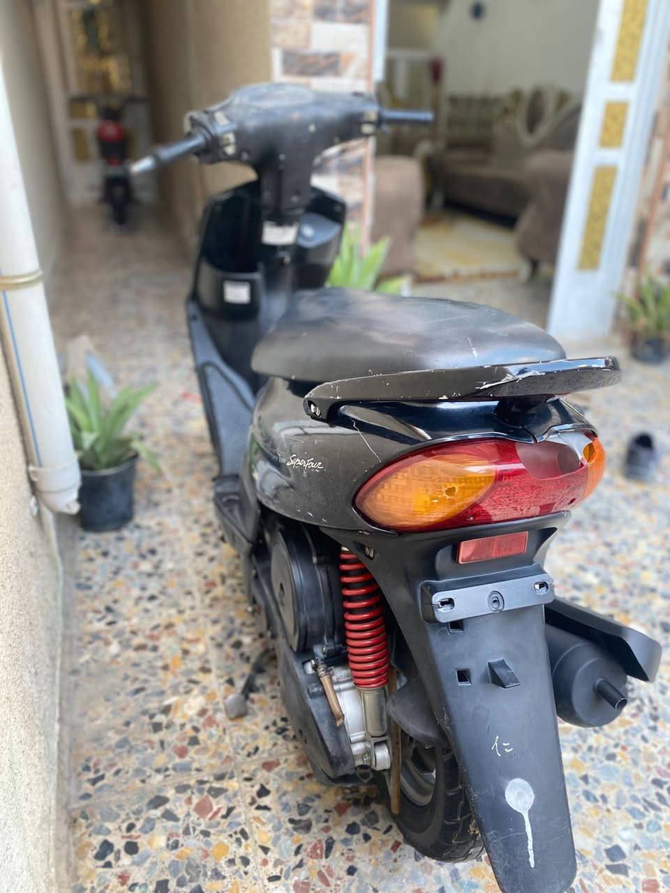 سلام عليكم ورحمه الله وبركاته عندي دراجة ماكس قجمة مال رمبة دراجة ماصللة من نازلة من ارمبة ادراجة احلة من الصور كهرباء كلة شغال تشتغل سلف وهندر ختم واحد وية المكينة العنوان الدورة ابو دشير هاذة الرقم وسعر علة هاذة الرقم***********
