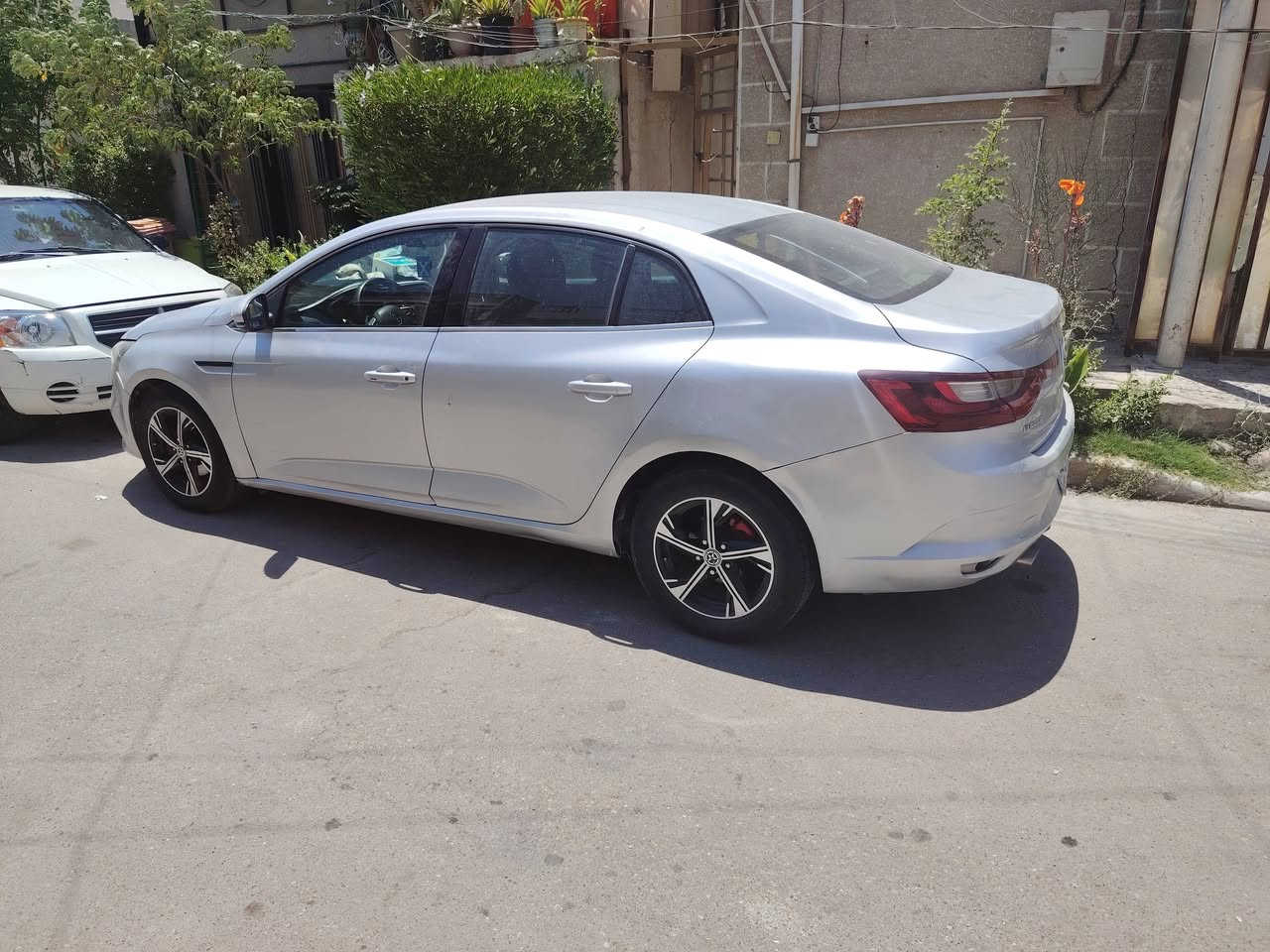 رينو ميكان 19 جاهزة للبيع أو مراوس حسب القناعه مكاني بابل سده الهنديه
***********
