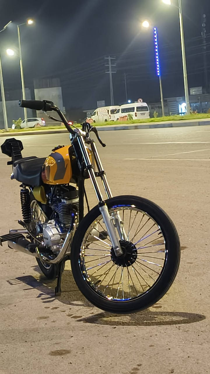 السلام عليكم دراجه للبيع موديل 19 معمر 24 كله مكاني كوت حي الحكيم شراي بي خير ويتدلل هاذ رقمي***********
