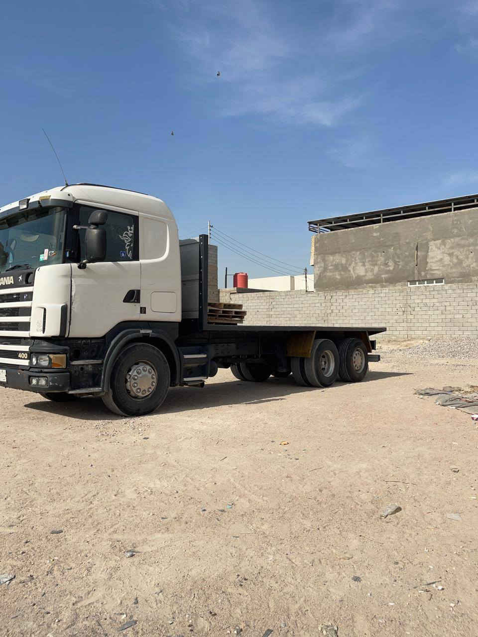 سلام عليكم سكانيه شاصي موديل 2000 رقم بصره تحويل مباشر مكينه سته بم ونوزل گير 3ب3 چوبلس امامي وخلفي سياره جديده العنوان البصره الزبير رقم الهاتف ***********
