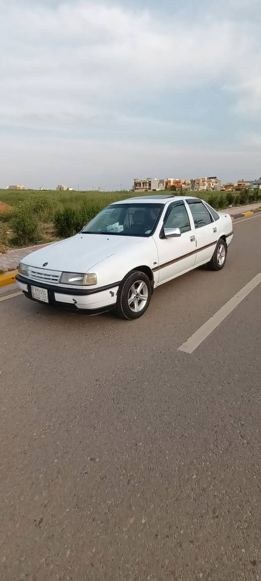 إوبل فكترا حجم 16
موديل 92 
رقم نينوئ سنوية عظم 27 باسمي شرط التحويل
كير ومكينة شرط لانفخ ولابخار 
طخم  مبدل جديد
طخم تايرات
كوبون الكتروني ⛽️

ضررها شبرين معجون بقبق الصندوك ونص باب النفر بدون دوخل 
(( 45 $  //موصل قضاء تلكيف))

***********  واتساب
***********
