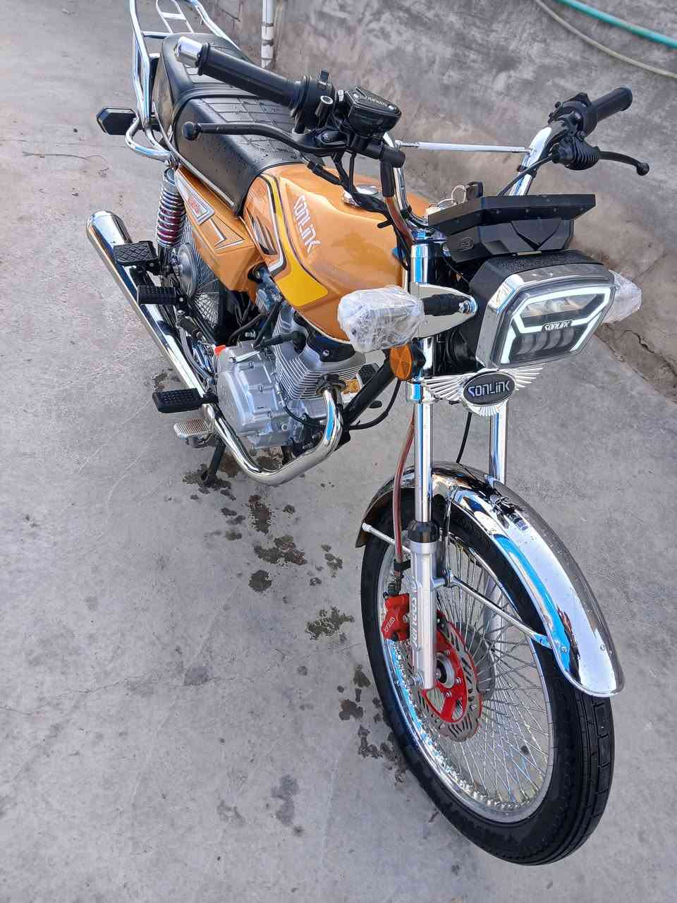 تايكر للبيع موديل 25 السعر 725 وبيها مجال العنوان ديالى خان بني سعد رقم الهاتف ***********
