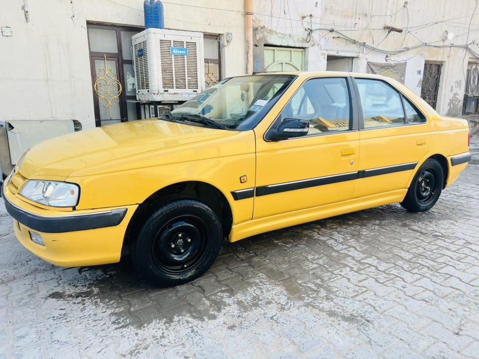 السلام عليكم بيجو  موديل 2015  صدر خلفي امامي جديد  رقم نكليزي بأسمي سياره ثاني يوم احولك  سنتر لوك شغال تبريد شغال ثلج  بيها خيط تبخير  مكاني بغداد السعر 55وبيهة مجال الرقم ***********
