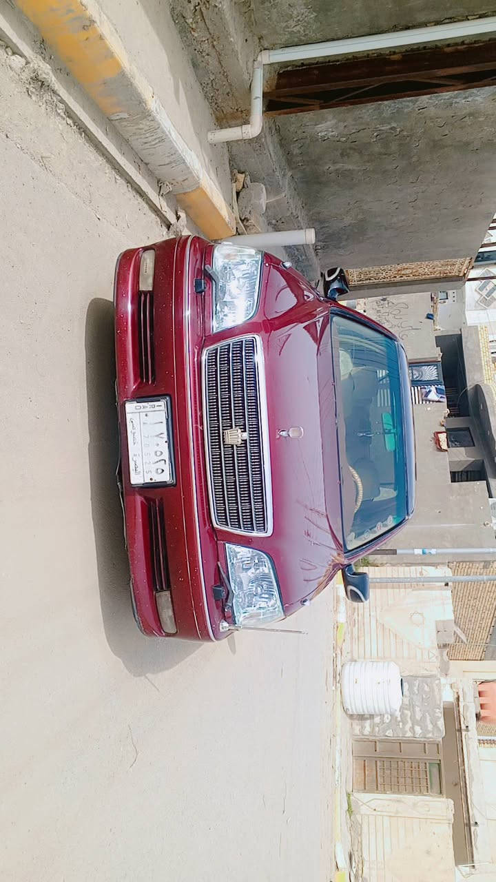 السلام عليكم سياره ملكه كراون اصولي موديل 2001 رقم بصره تحويل ثاني يوم سنويه لل27 مكان السياره ذي قار قضاء الغراف السعر 110 الرقم لااستفسار *********** ملاحضه حداديه + محرك كير+ ضفيره+السياره اصل دكمتين لون السياره مميز كرزي
