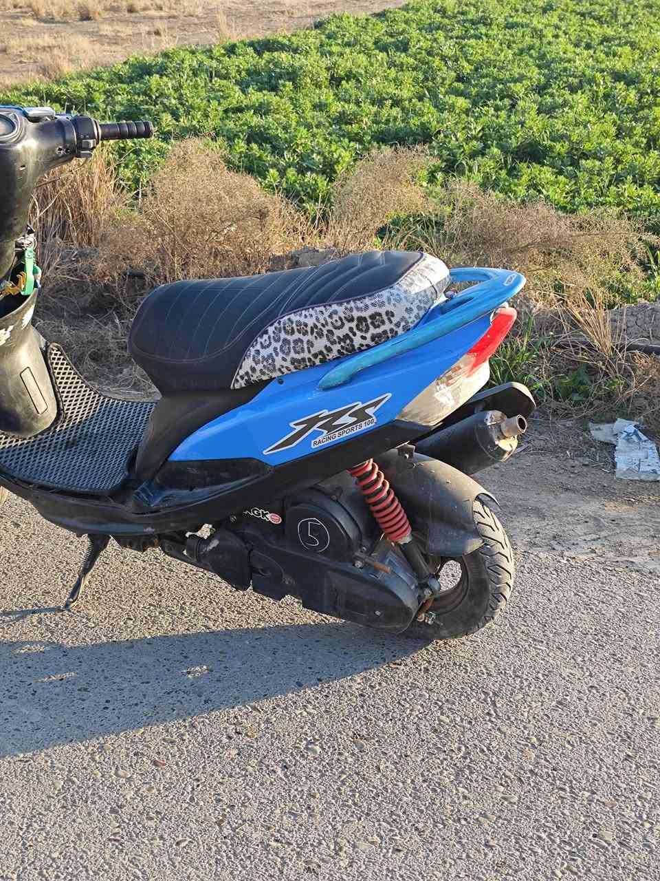 سلام عليكم الدراجه للبيع مكينه 55 وبيهة كلجات وبيهة نواعم مكاني ناحيه الرشيد اي استفسار خاص او***********8
