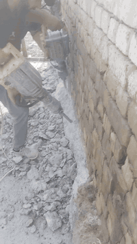 السلام عليكم تفليش بيوت تفليش رباطات قلع ارضيات تكسير الجدران رفع الانقاذ هذا رقم اتصل وخدمتك ***********
