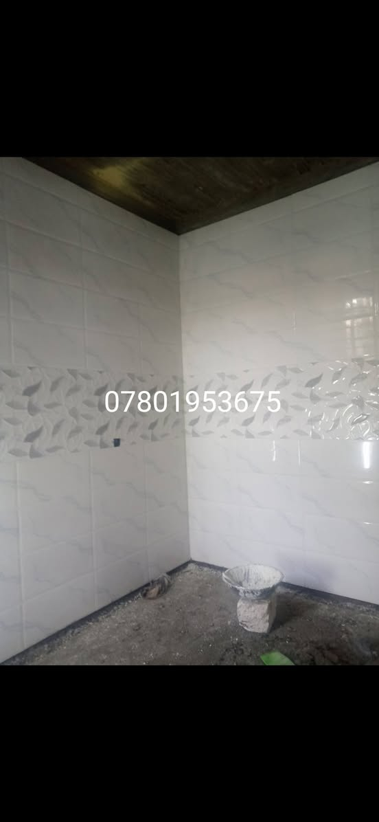 سلام عليكم خلفه متفرغ سيراميك بورسلين كاشي مرمر بآيات شغل درجه اولى واتساب ***********
