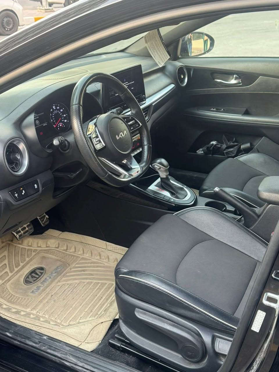 السلام عليكم للبيع او المراوس حسب القناعة السيارة جديدة مكانها بغداد حادثها بسيط جدا فول مواصفات رقم اربيل تحول او وكاله اني حاظر بغداد, العراق


**إذا كنت صاحب هذا الإعلان وتريد حذفه لأي سبب، رجاءا أرسل رسالة إلى الدعم الفني**