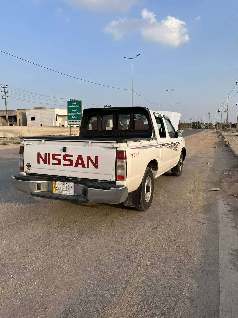 نيسان موديل 2013 سياره مضروبه جاملغين وبنين بدون دواخل تخم تاير ستوه شاده غرفته نضيه كلش السعر 115 الرقم ***********
