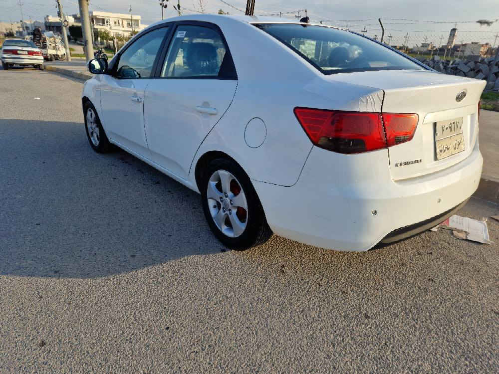 فرۆشتی خێرا
کیا سیراتو ۲۰۱۰
سەنەوی بەسەر چووە وەکالەی بەناوی خۆمانە.
پێنچ پارچەی بۆیاغە.
نرخی ۷۹ وەرەقە
بۆ پەیوەندی:
*********** كويسينجاك, أربيل
