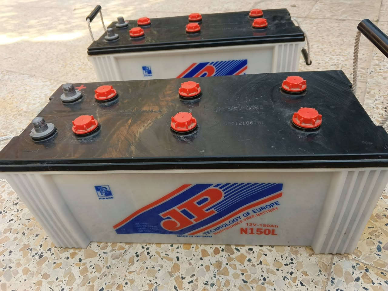 السلام عليكم متوفر عاكسة MAXMA مستخدمة مرة وحدة بس شرط النظافة و الشغل و ايضآ متوفر بطاريات اثنين نوعية JP 150A جداد و نظيفين بس متروكين و شغالين بس ابيعك همه فحم البطاريات حتى لا تاخذهم و تكلي هيج و هيج
مكاني موصل ايسر قضاء تلكيف 
للتواصل واتساب او فيسبوك
***********

***********
