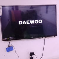 شاشة مستغدمة شهر بعده جديدة الرقم 07736173047