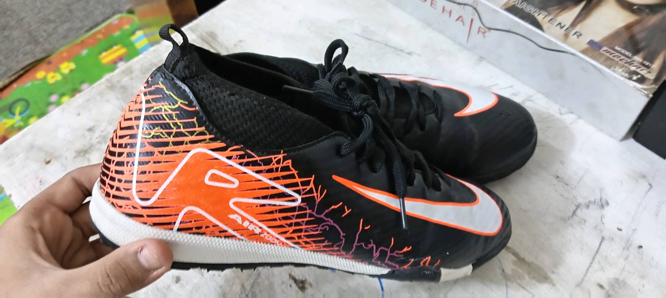 حذاء اير زوم قياس ٤٣ خياط داخلي وخياط خارجي اصدار 2026 ابو جاروب بي مجال المكان ديالى
