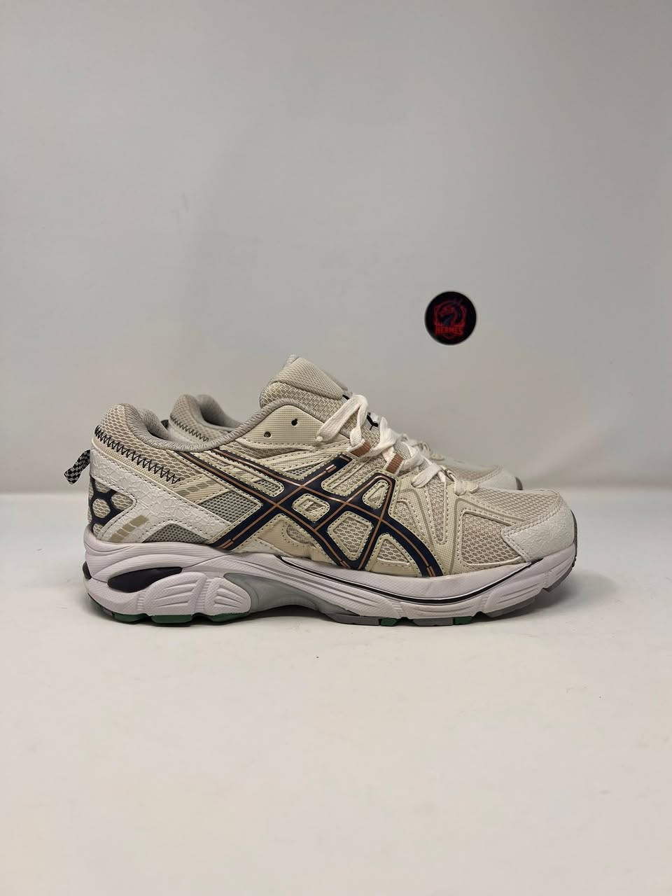 متوفر ✅
Asics
الحجم:42(26.5سم)
الوصف: باله فيتنامي نظافة 💯، فوم مريح ونازك قطعه تجنن

السعر:  35  الف دينار عراقي.

🚚 يوجد توصيل لجميع المحافظات وجميع المناطق في العراق

ادخل انستا شوف القطع القويه المتوفره 
https://www.instagram.com/hermes.storex?igsh=MTQwdWQ4OTZ1YmxoMg%3D%3D&utm_source=qr


**إذا كنت صاحب هذا الإعلان وتريد حذفه لأي سبب، رجاءا أرسل رسالة إلى الدعم الفني**